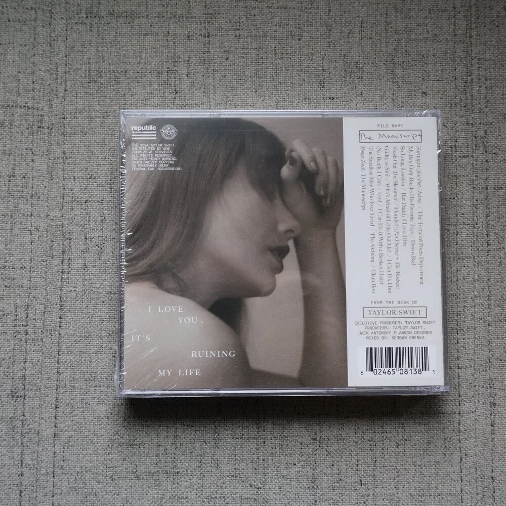 The Tortured Poets Department Collector's Edition Deluxe CD + "The Manuscript" - Picture 3 of 3